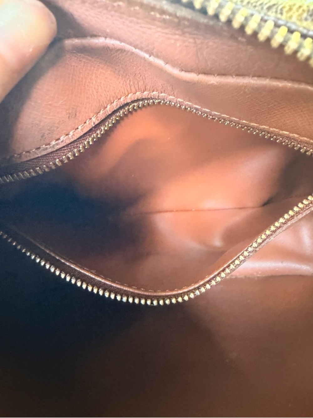 Louis Vuitton Monogram Jeune Fille MM - Picture 9 of 11